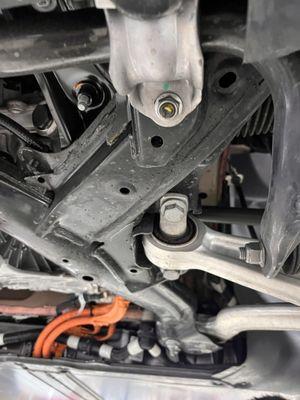 Front suspension bolt untorque