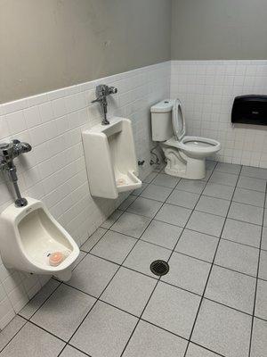 Weird restroom setup