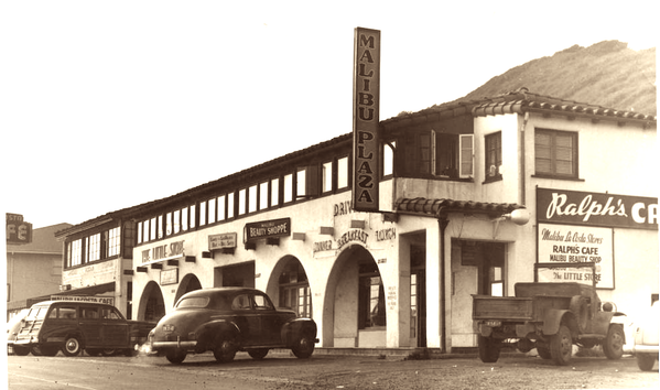 Old Town Malibu visitor center and gift shop -  Treasures, treats and tours!