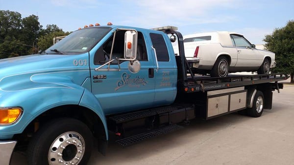 Need a Tow? Call Showtime Towing today!