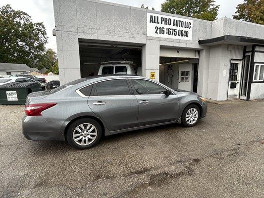 All around Window tint 35% front window 20% rear windows