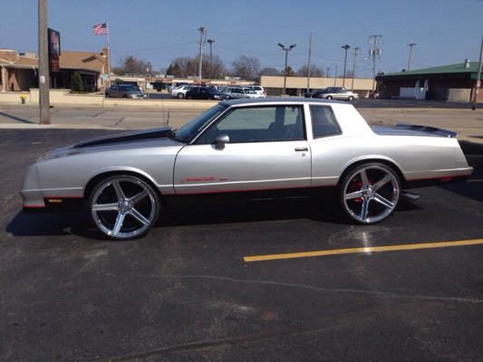 Monte Carlo on "24rims done by Stereo City