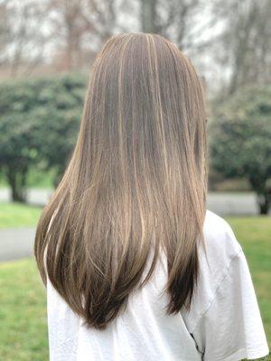 Love the subtle highlights with no brassy tone!