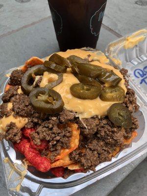 Mixed nachos with beef