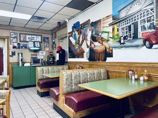 Booth and table seating