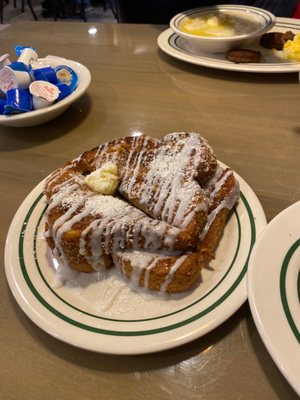 Cinnamon crunch French toast