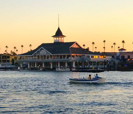 Come enjoy a relaxing 2-hr electric boat tour on historic Newport Harbor. Bring your own food, your own champagne & enjoy a picnic on board.