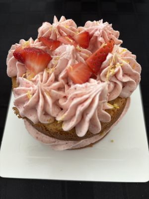 Chunk Fresh Strawberry Lemon Cake