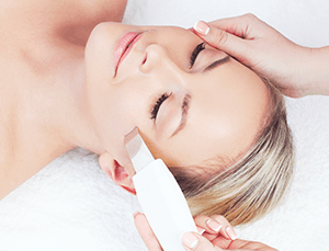 Offering skin resurfacing and lifting treatments such as Clear + Brilliant, Fraxel, Ultherapy and more.