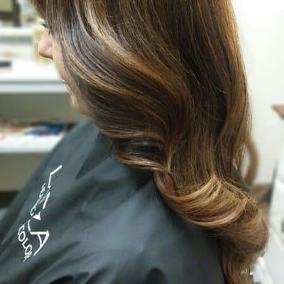 A few highlights adds dimension to brunette color. Book online @ www.styleseat.com/brookedunning