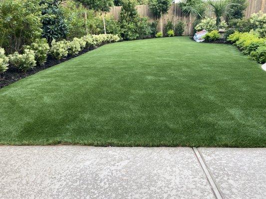 Artificial turf & landscapes