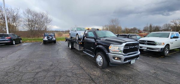 Flatbed towing 414-801-4500