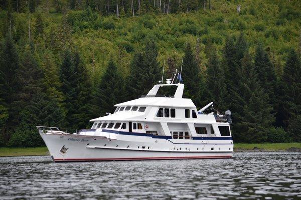 MV Glacier Bear