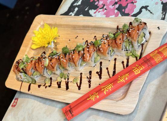 Spicy Salmon Roll