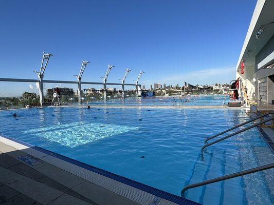 5th floor pool