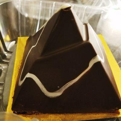 Chocolate mousse pyramid - not bad