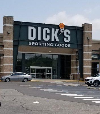 Dick's Sporting Goods