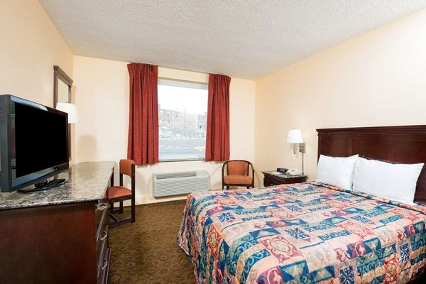 Days Inn by Wyndham Philadelphia - Roosevelt Boulevard