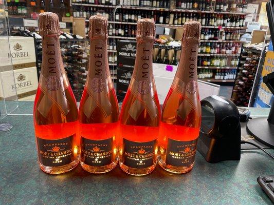 Moet Nectar Luminous Imperial Rose