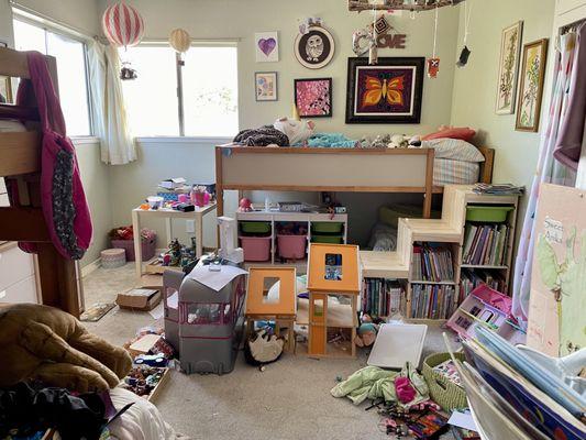 Child's Bedroom - BEFORE Decluttering & Organizing