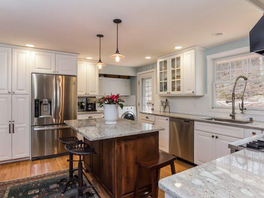 Stunning kitchen at 1029 Hoop Pole Rd