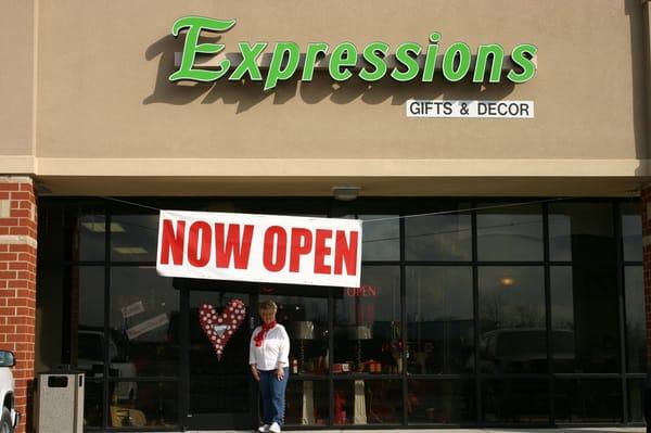 Expressions Gifts & Decor Shop