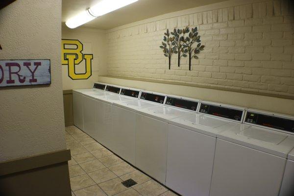 24 Hr Laundry Room