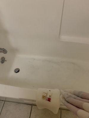 Very dirty bathtub