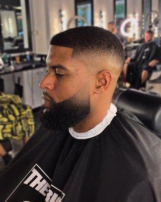 Instagram: @CaliFreshCutz 
Book Your Appointment Today.


https://square.site/book/P9SFJ9JRAJPWX/the-rich-barber-califreshcutz-sacramento-ca