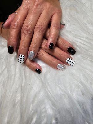 Korean basic gel manicure with simple nail art