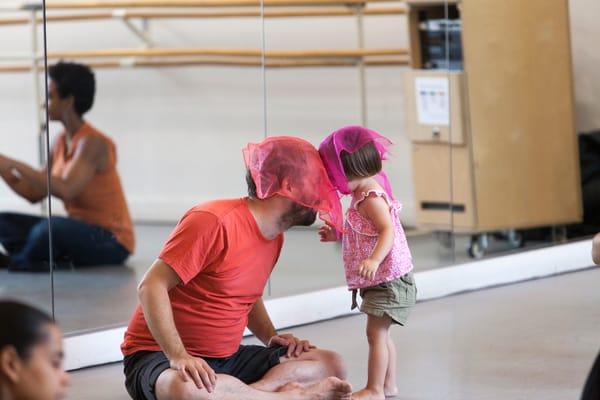 Parent and Toddler Movement class. (Photo: J. Henckens)