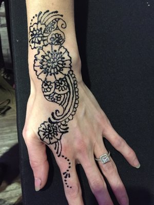 Black Henna Glam