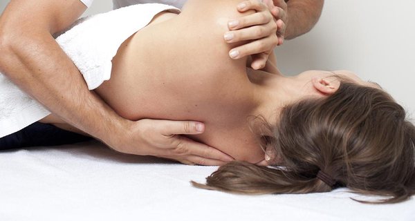 Fisioterapia Para el Hombro en Elgin IL https://www.doctoresymas.com/ (847) 979-9977