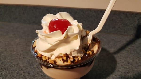 Maple yogurt hot fudge sundae. Yum