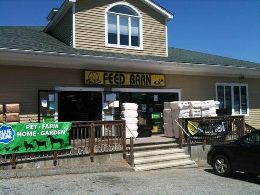 The Feed Barn New Milford