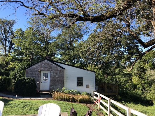 Sangiovese Cottage exterior with deck