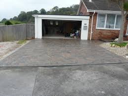 Raynor Masonry & Paving