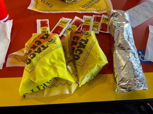 2 crispy tacos and a super burrito