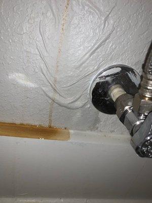 Leak in the wall in the bathroom