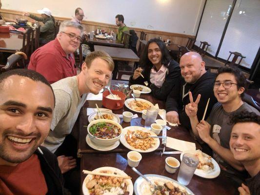 Class dinner getting Sichuanese food, only speaking Chinese the entire time!