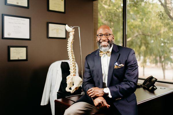 Interventional Sports and Pain Management Associates: Okezie Okezie, MD, FAAPMR