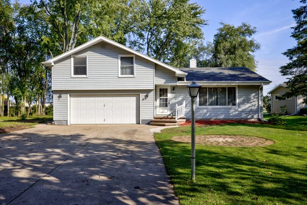 NEW LISTING ALERT
 
  2724 E Hietpas St Appleton, Wisconsin 54911 
 $214,900