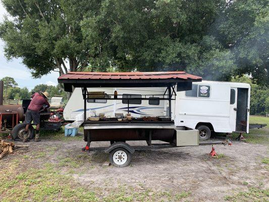 Small outdoor grill