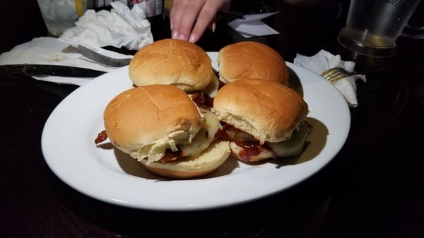 Grilled bbq chicken sliders