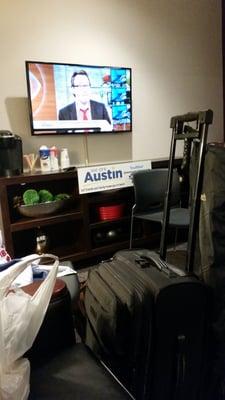 Green room at KEYE.