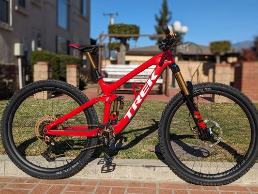 2017 Trek Slash 9.9 - Ridewrap Tailored Fit