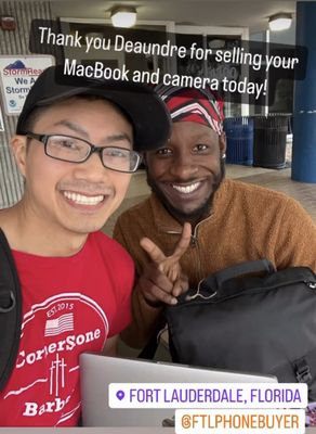 Thank you, Deandre, for selling your MacBook and camera today!