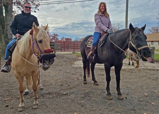 Check-in process was fast and friendly.  We were set up with two beautiful, well-behaved horses in no time.