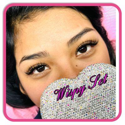 Wispy Set Eyelash Extensions