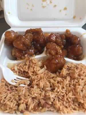 Love the sweet honey chicken.